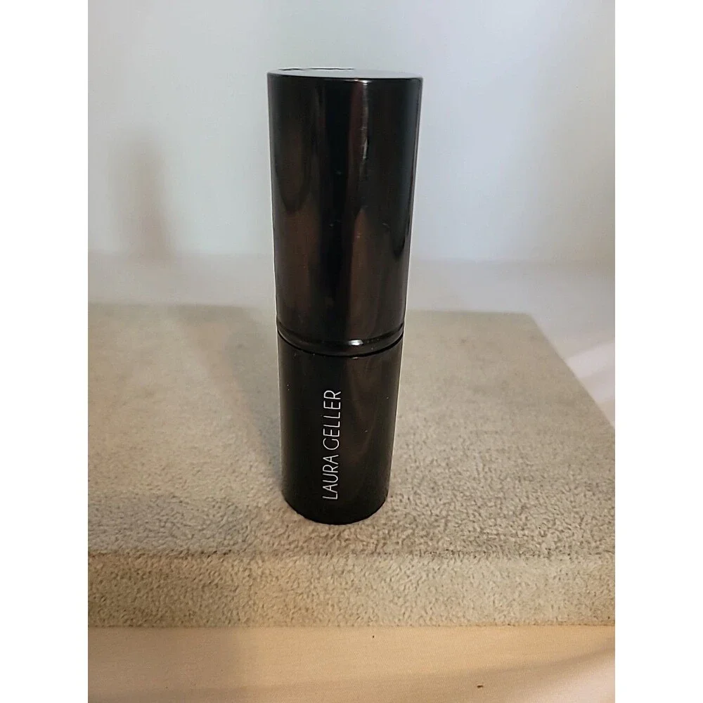 LAURA GELLER RETRACTABLE KABUKI BRUSH FOR TRAVEL OR PURSE - ROUNDED